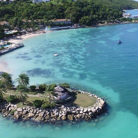 Blue Waters Resort And Spa St. John's Ngoại thất bức ảnh